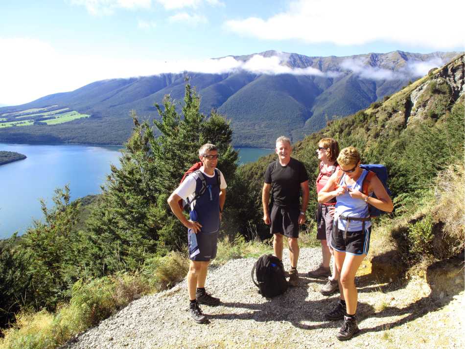 Hikers above Marlborough Sound | Geoff Cumming